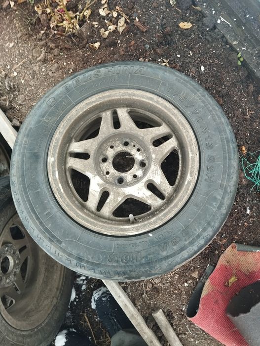 Продам гольф на запчасть