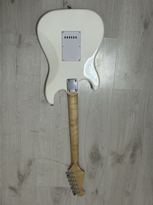 Электрогитара Levinson(H-S-S)