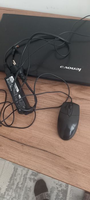 Ноутбук Lenovo рабочий с программой