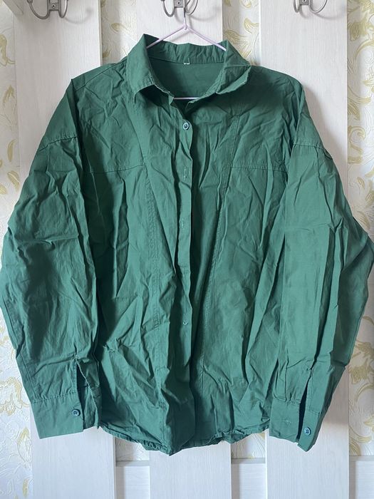 Рубашки в разных отенках