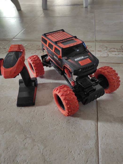 Продам игрушку Монстр Трак