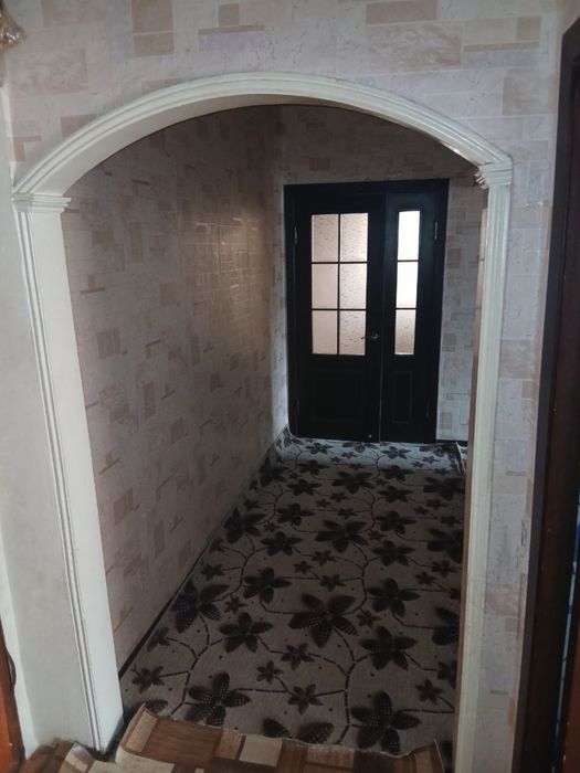 Продам квартиру сергели 2 2/4/5 61500&