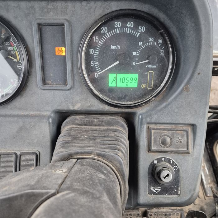 Продам трактор мтз 1221.2