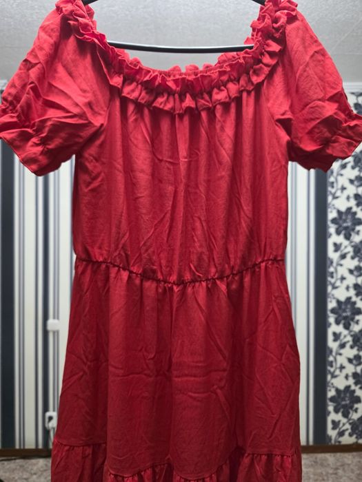 Продаю новое платье