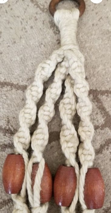 Цитрос преса ,чиния за пица,графа  с 4 чаши ,раница и декорация  за