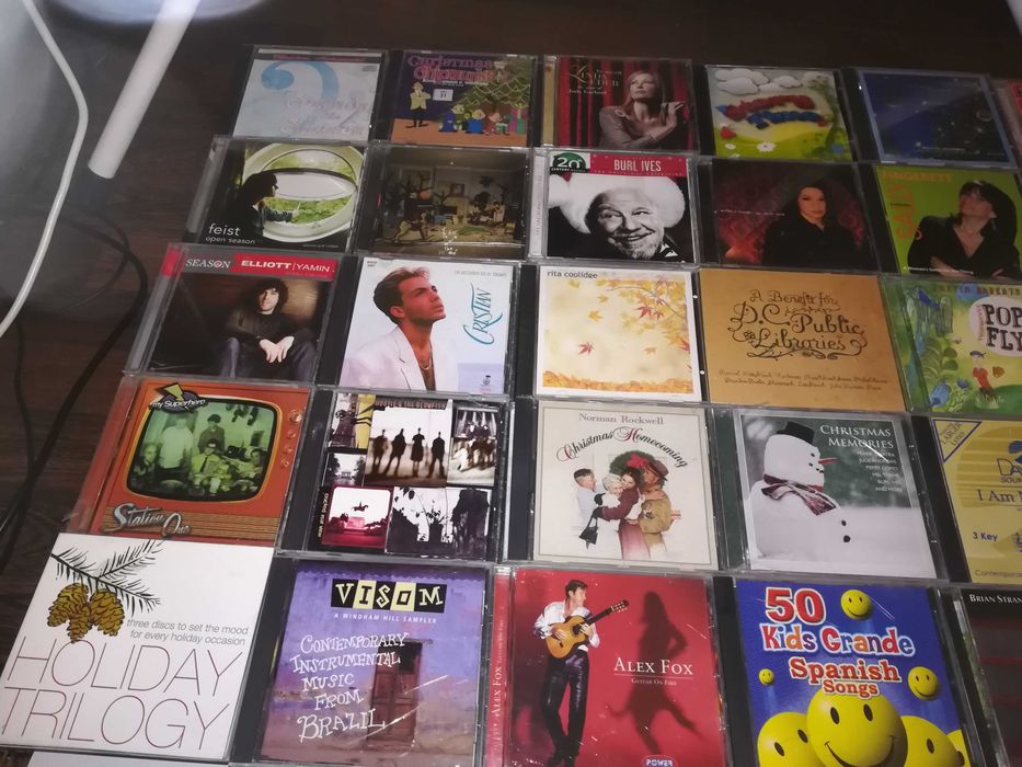 Albume cd oferta!!! pret mic  cu diverse  nou si sigilate