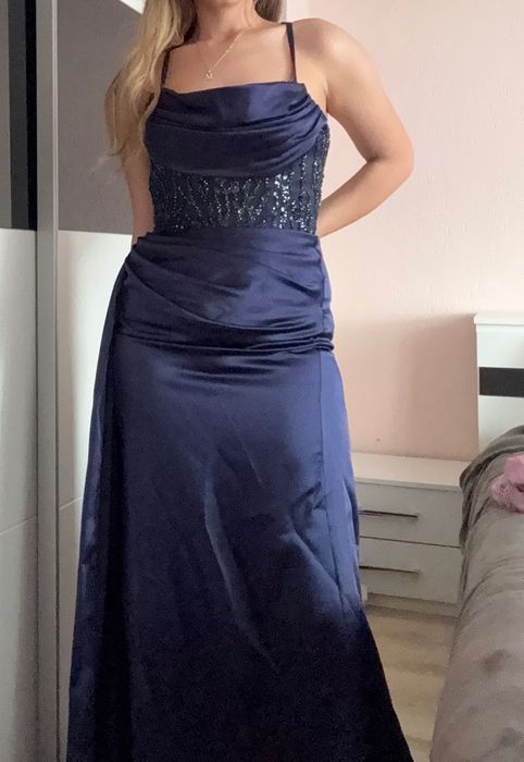 Дамска официална рокля Trendyol