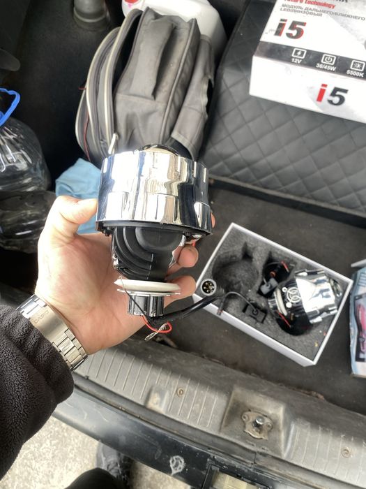 Линзы 2.5 для авто