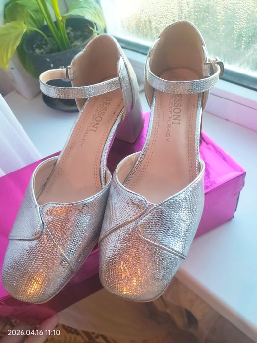 Продам туфли почти новый