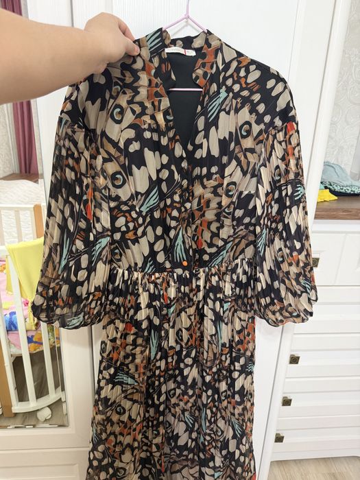 Қыз келіншектерге арналған көйлек сатамын.