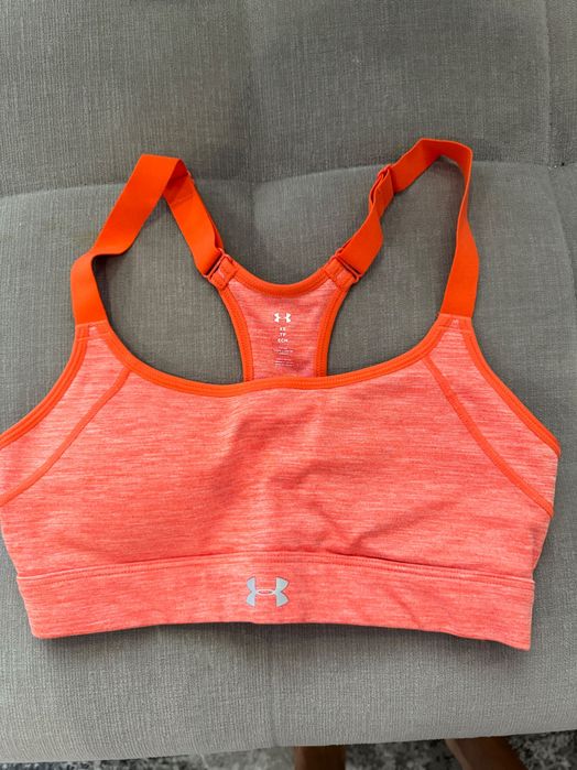 Спортен топ Under Armour