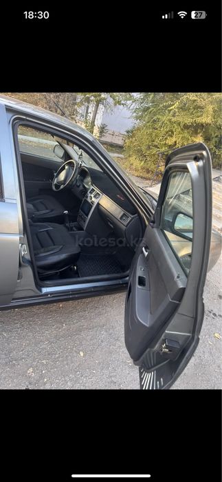 Продам приору 2011 года