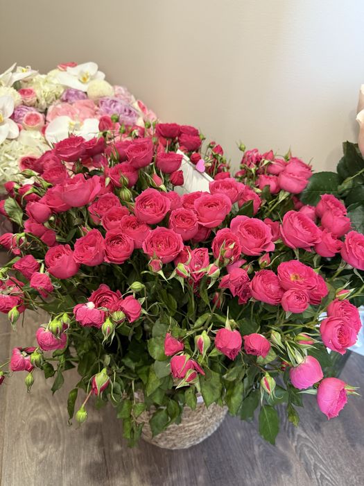 Цветы кустовые розы