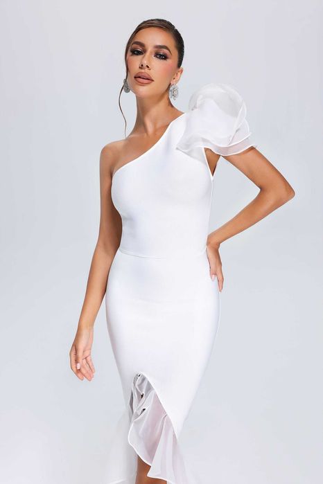 Ефирна бяла бандажна рокля в бяло Bella Barnett S и М