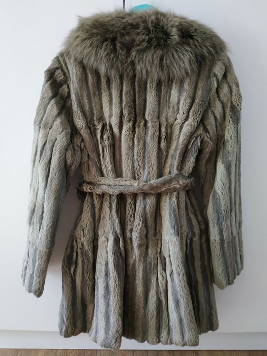 Продам шубу лиса