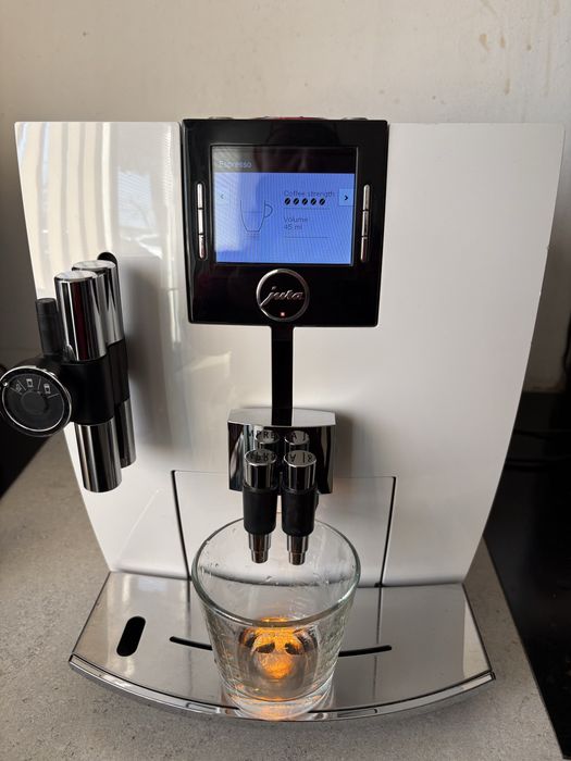 JURA IMPRESSA J85 Piano White Кафе автомат