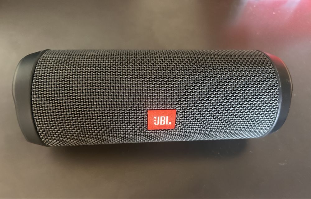 Jbl flip essential 2