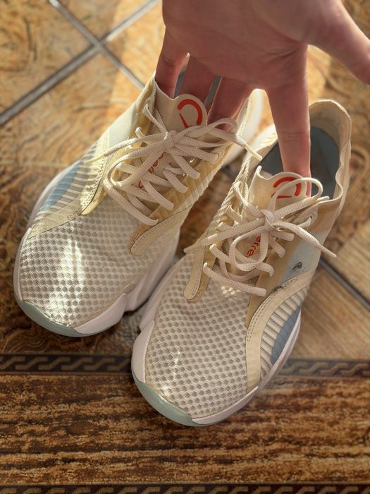 Adidasi spirt nike femei