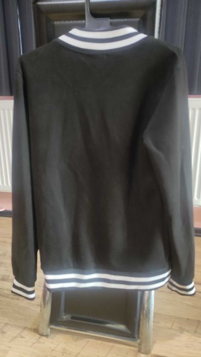 Спортно яке с кантове