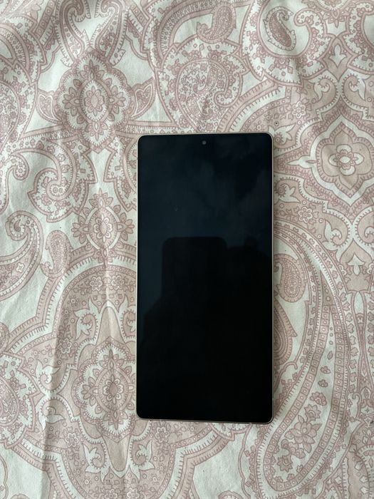 Продавам Samsung Galaxy S25 Ultra - Перфектно състояние