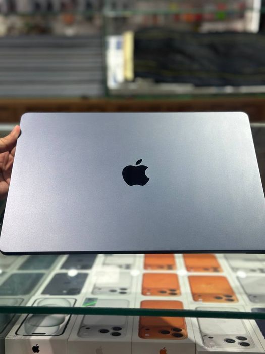 Mackbook air m5 15inch 16/512