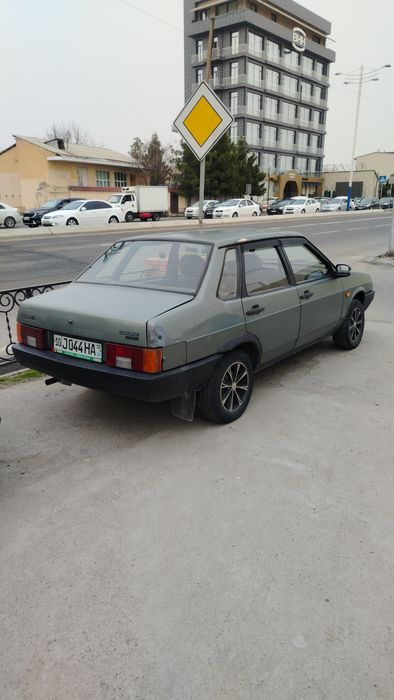 Lada Samara 099.