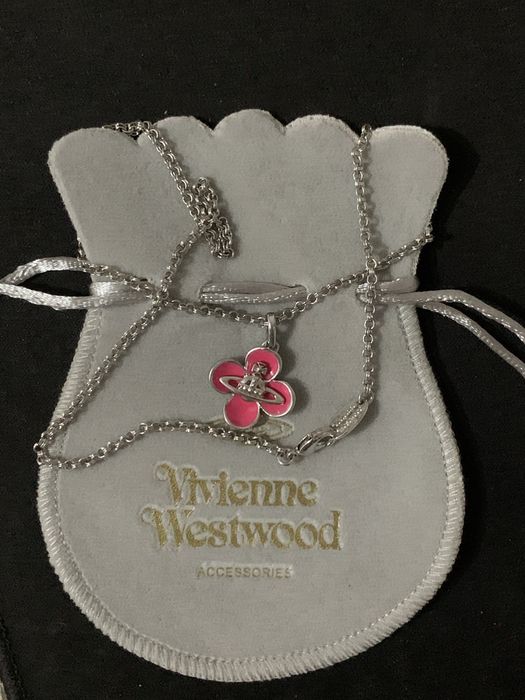 Vivienne WestWood Flower Orbital Necklack