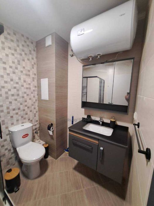 Двустаен апартамент с отделна кухня в новия град на Несебър-паркомясто