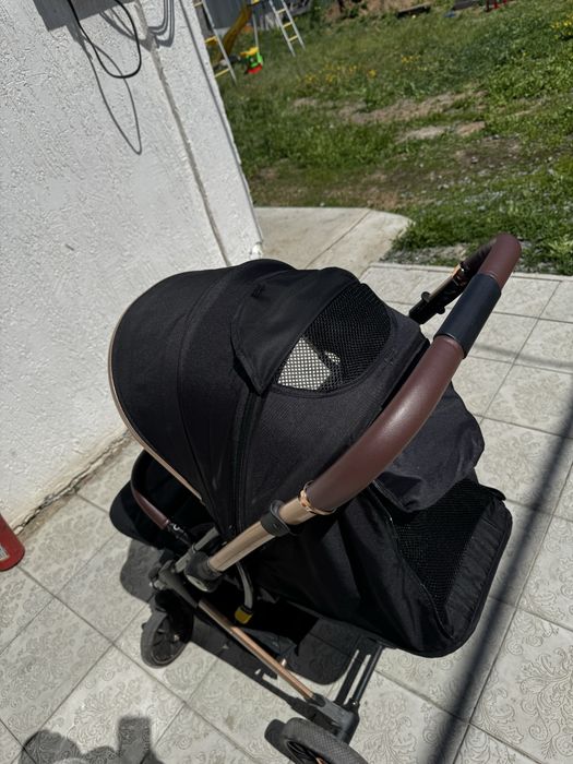 Продам новаю каляску, в комлете имется маскитная сетка