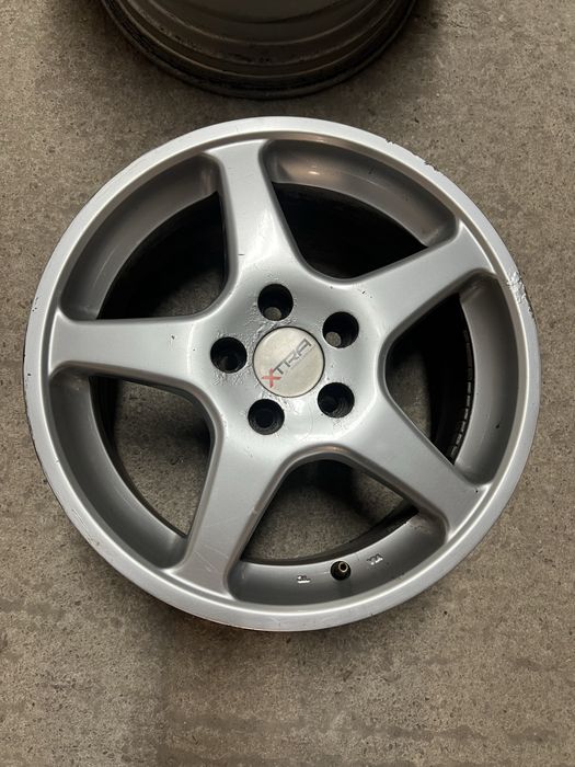 Лети джанти 15 цола, 5х100 с втулки за централен отвор 57.1 vag