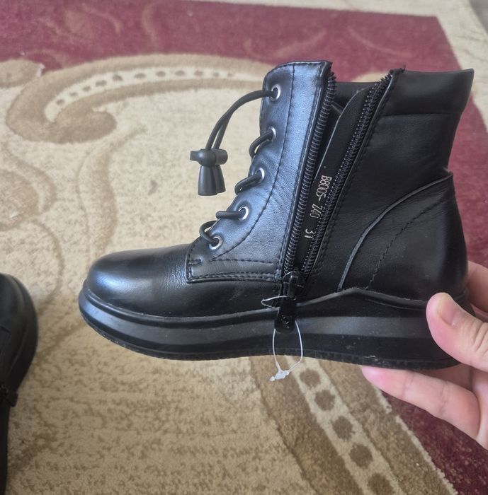 Школьные ботинки