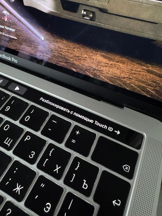 MacBook Pro 512gb 2018г, +TouchBar