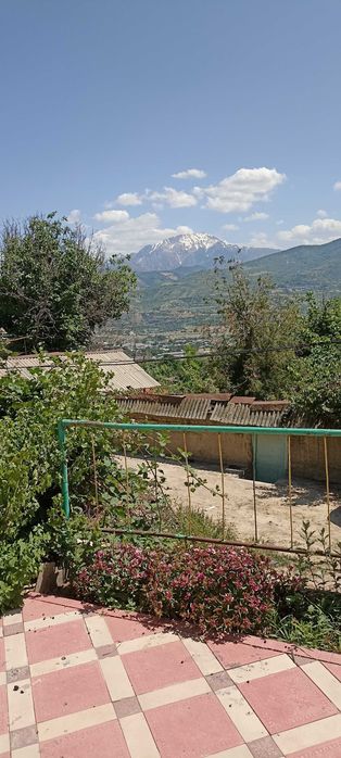 Дача с участком рядом с водохранилищем Чарвак