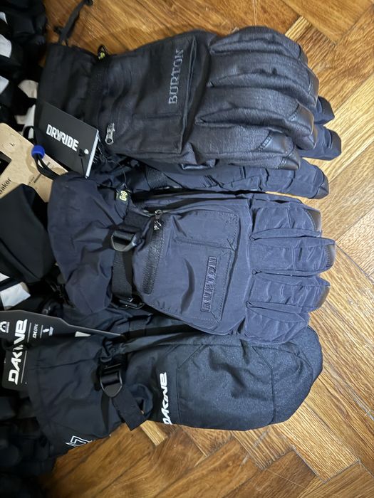 Vand manusi barbati, Burton si Dakin, noi cu eticheta, diverse marimi