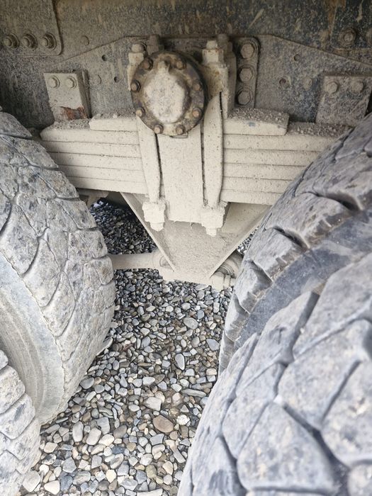 Vând Autobasculanta 8x4 DAF