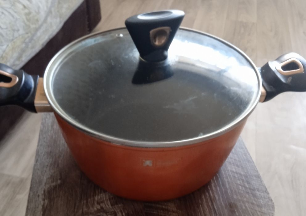 Продам посуду  б/у ,разное