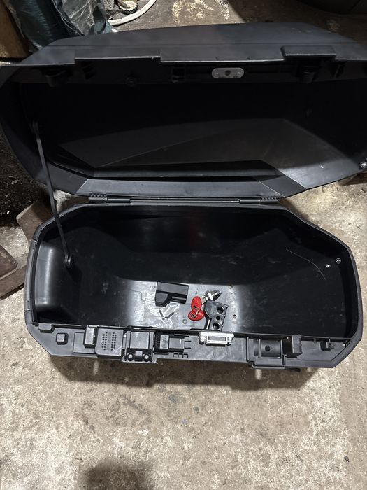 Topcase si sidecase laterale moto