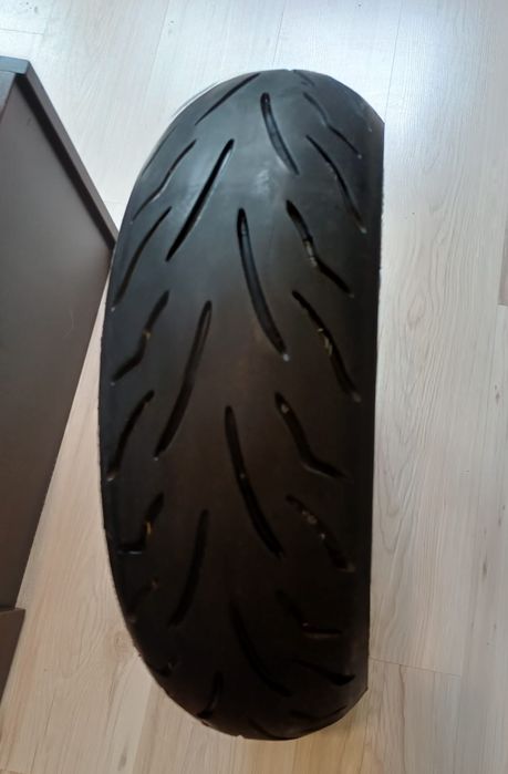 Bridgestone Battlax 160/60/R15