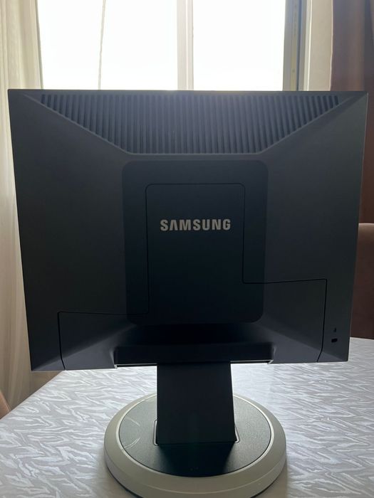Монитор самсунг
