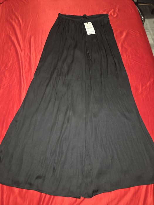 Pantaloni zara satinati