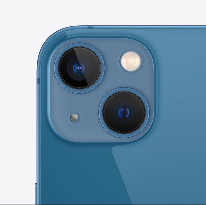 Продаю iPhone 13 синий