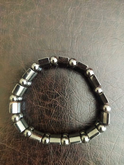 Африкански бижута от естествени камъни и материали