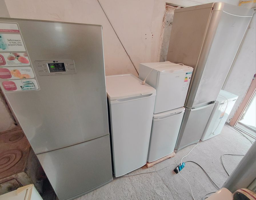 Продам холодильник