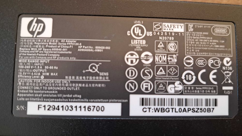 Incarcator charger laptop HP4.5x30 90w max 1.5 A  50- 60 hz 19.5V