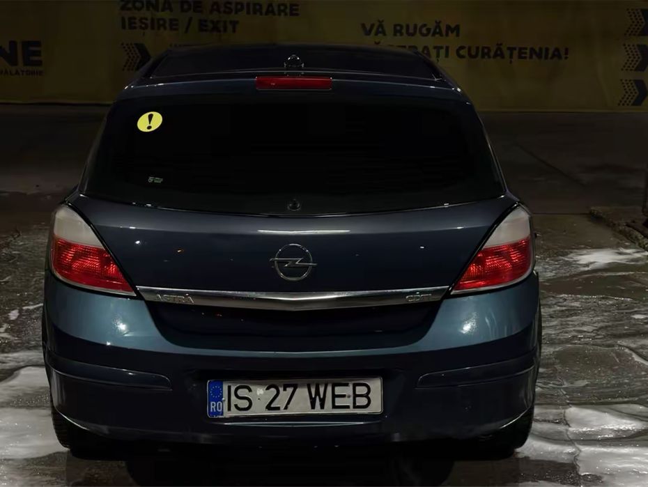 Opel Astra H Hatchback