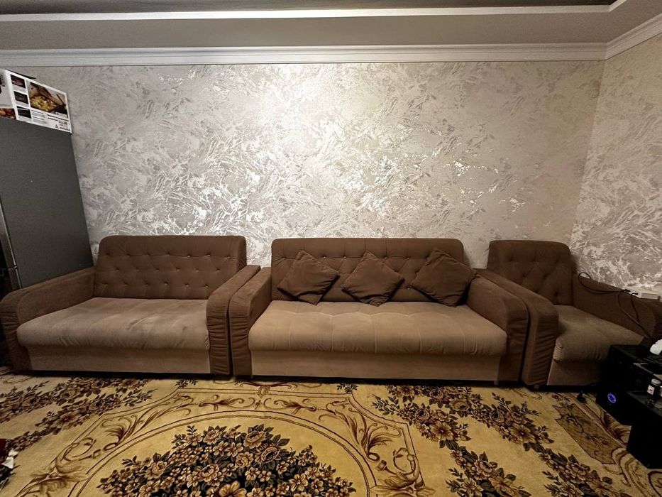 Продается кресло диван