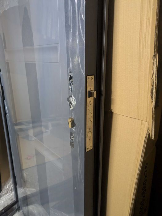 Входни метални врати на склад в София