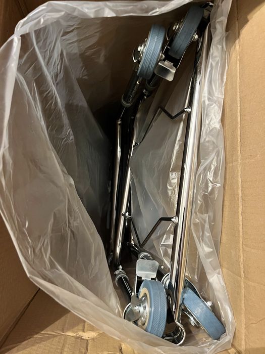 Комбиниран стол за баня и тоалет