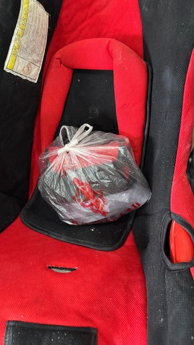 Автокресло красный