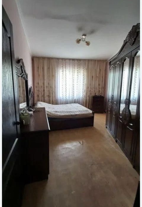 Сергелинский р-н Куйлюк массив 5 5/2/5 франция 112м2 балкон 2х6